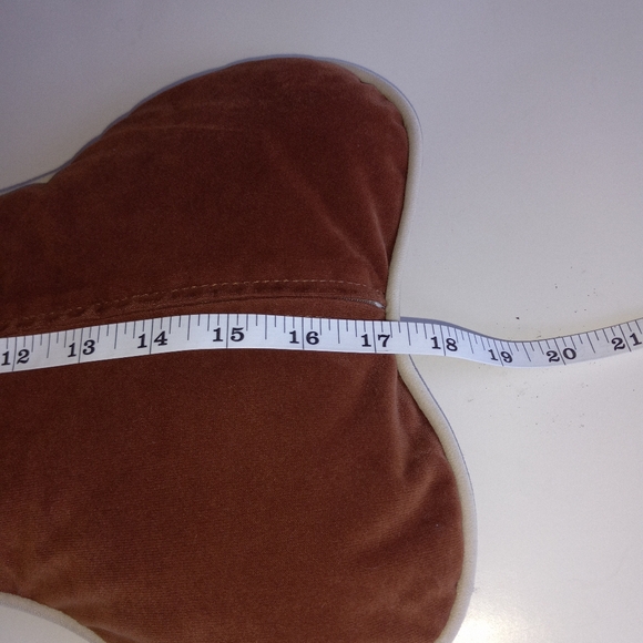 Dog bone shape pillow with name embroidery Tasha 17 x10 brown clean - Picture 4 of 5